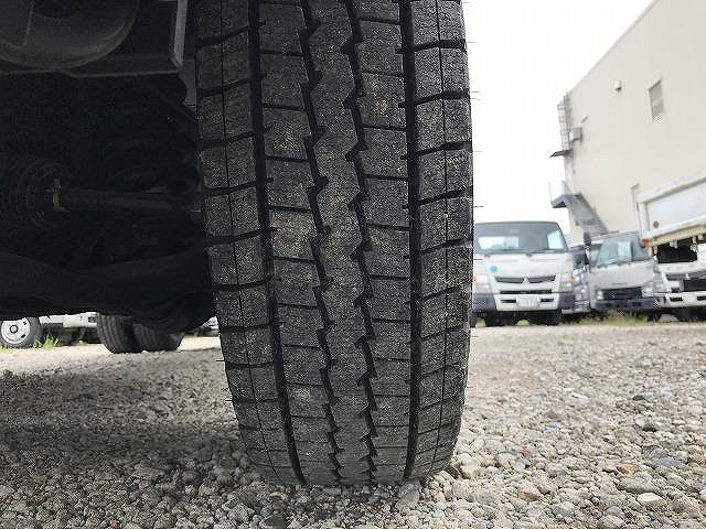 日野デュトロ平ボディ小型（2t・3t）[写真22]