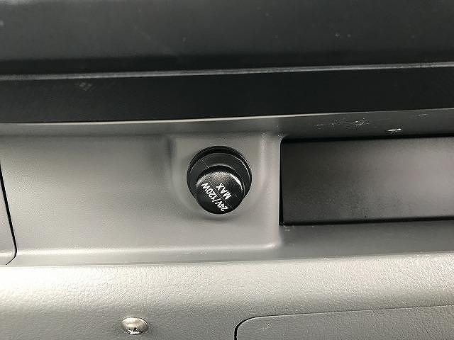 日野デュトロ平ボディ小型（2t・3t）[写真27]