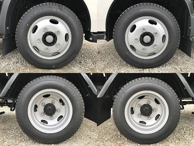 日野デュトロ平ボディ小型（2t・3t）[写真29]