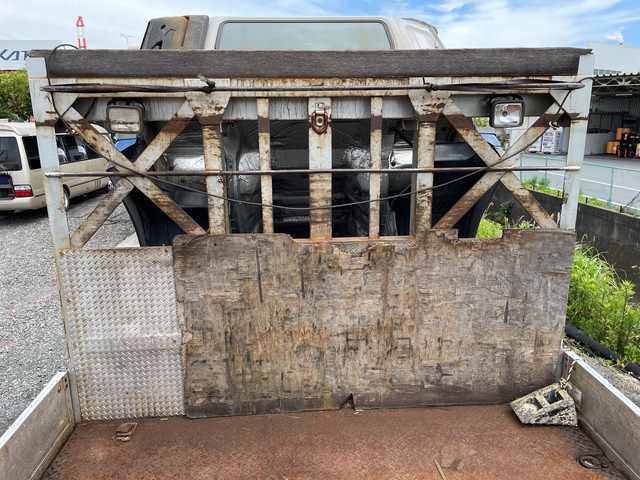 UDトラックスビッグサムアルミブロック大型（10t）[写真15]