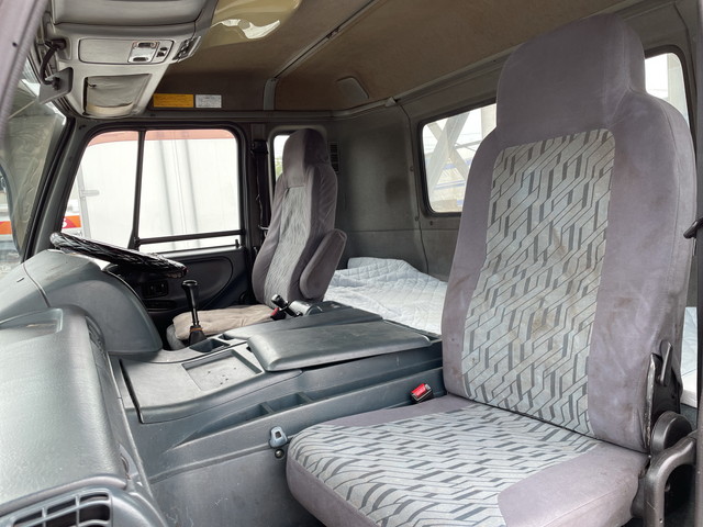 UDトラックスビッグサムアルミブロック大型（10t）[写真28]