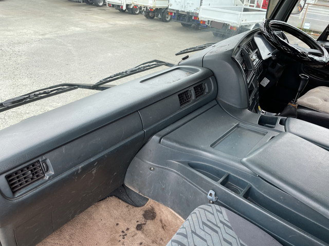 UDトラックスビッグサムアルミブロック大型（10t）[写真29]