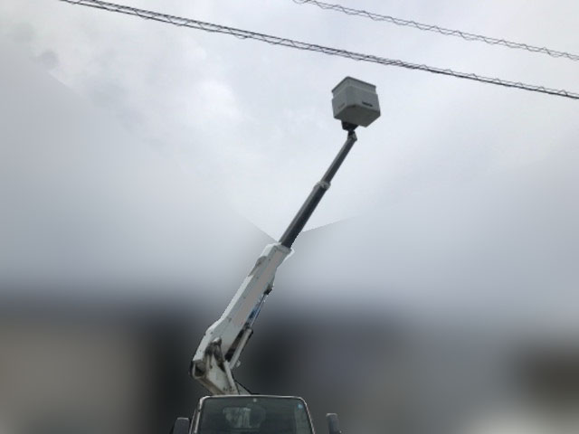 いすゞエルフ高所作業車小型（2t・3t）[写真10]