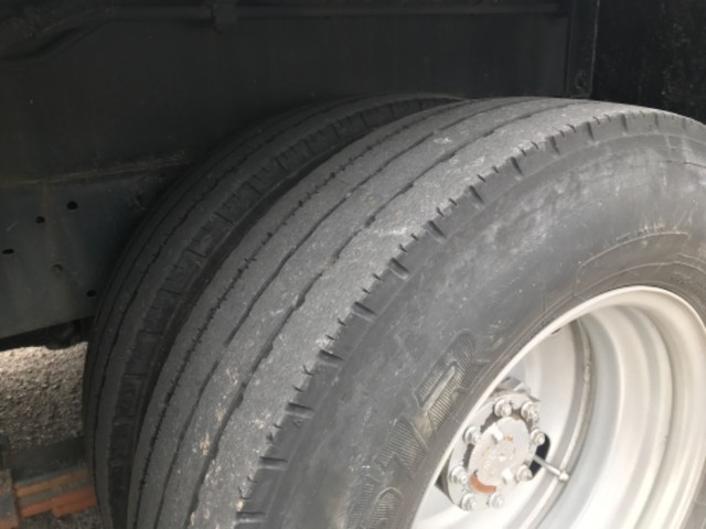 いすゞエルフ高所作業車小型（2t・3t）[写真19]