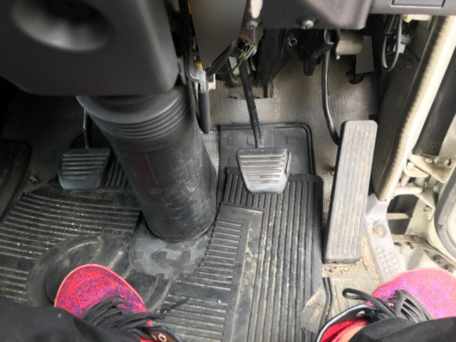 いすゞエルフ高所作業車小型（2t・3t）[写真32]