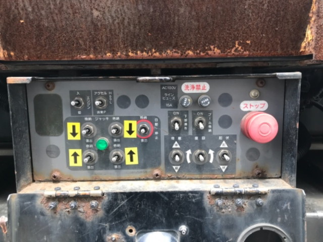 いすゞエルフ高所作業車小型（2t・3t）[写真05]