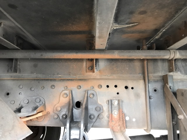 三菱ふそうファイター冷蔵冷凍ウイング中型（4t）[写真19]