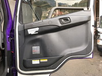 三菱ふそうファイター冷蔵冷凍ウイング中型（4t）[写真24]