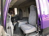 三菱ふそうファイター冷蔵冷凍ウイング中型（4t）[写真25]