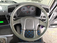 三菱ふそうファイター冷蔵冷凍ウイング中型（4t）[写真31]