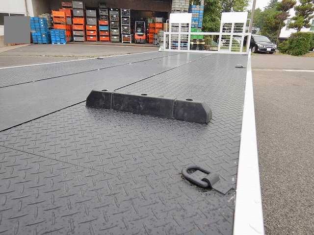 日野レンジャーセーフティローダー中型（4t）[写真11]