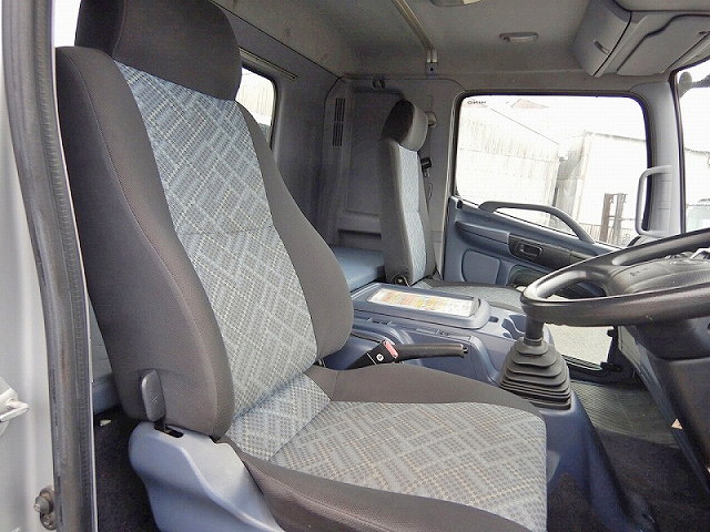 日野レンジャーセーフティローダー中型（4t）[写真16]