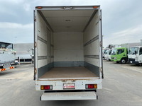 いすゞエルフアルミバン小型（2t・3t）[写真11]