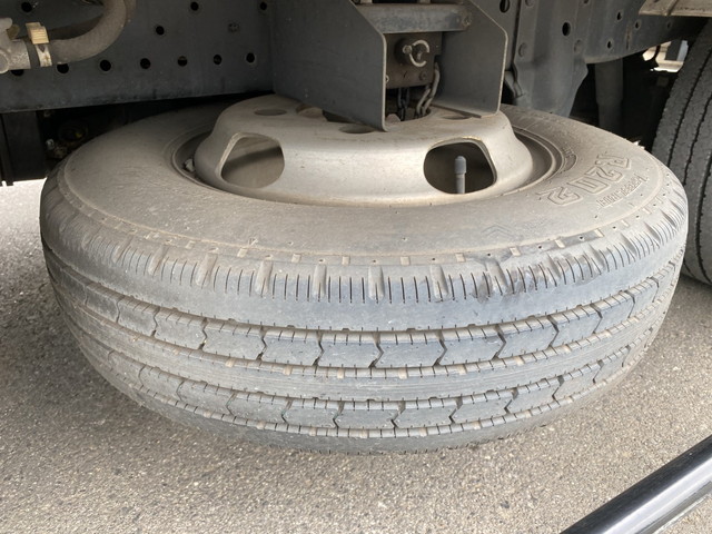 いすゞエルフアルミバン小型（2t・3t）[写真22]