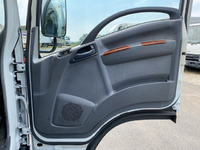 いすゞエルフアルミバン小型（2t・3t）[写真31]