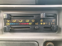 いすゞエルフ平ボディ小型（2t・3t）[写真37]