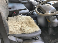 日野デュトロ平ボディ小型（2t・3t）[写真11]