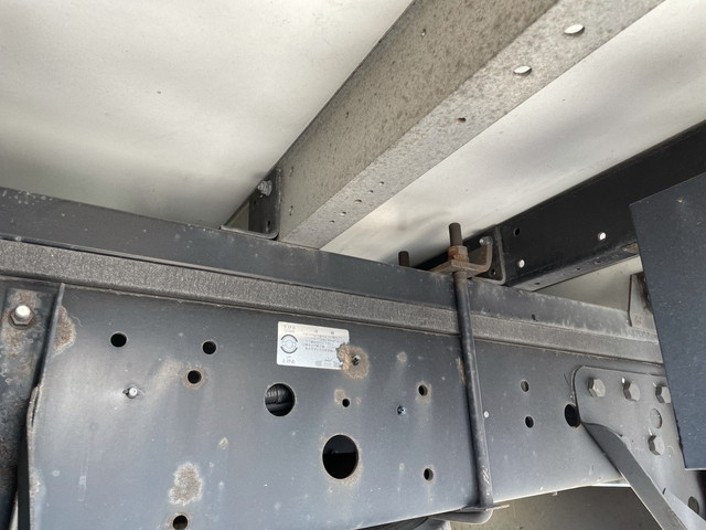 日野プロフィアパネルウイング大型（10t）[写真21]