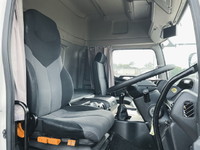 日野プロフィアパネルウイング大型（10t）[写真29]