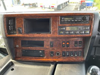 日野プロフィアパネルウイング大型（10t）[写真36]