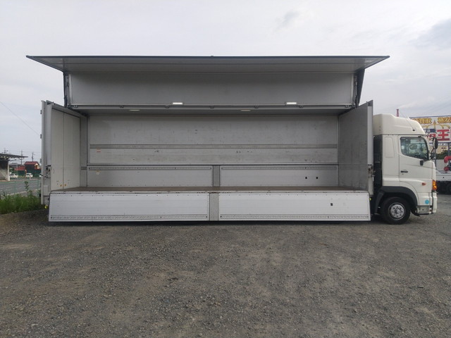 日野プロフィアパネルウイング大型（10t）[写真07]