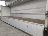 日野プロフィアパネルウイング大型（10t）[写真08]