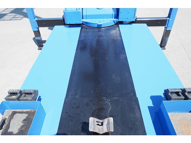 いすゞエルフ高所作業車小型（2t・3t）[写真12]