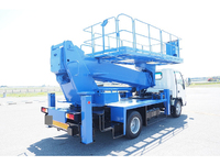 いすゞエルフ高所作業車小型（2t・3t）[写真02]