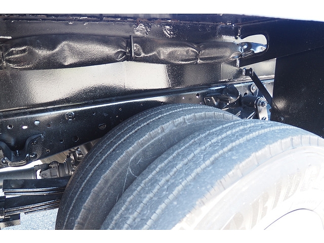 いすゞエルフ高所作業車小型（2t・3t）[写真30]