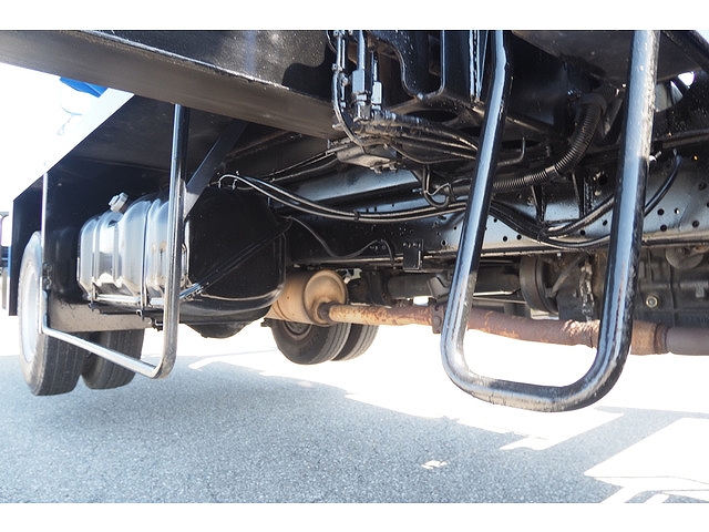 いすゞエルフ高所作業車小型（2t・3t）[写真33]