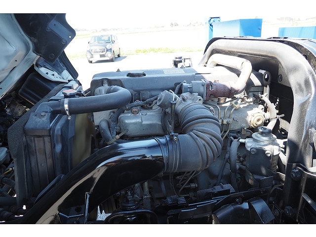 いすゞエルフ高所作業車小型（2t・3t）[写真38]