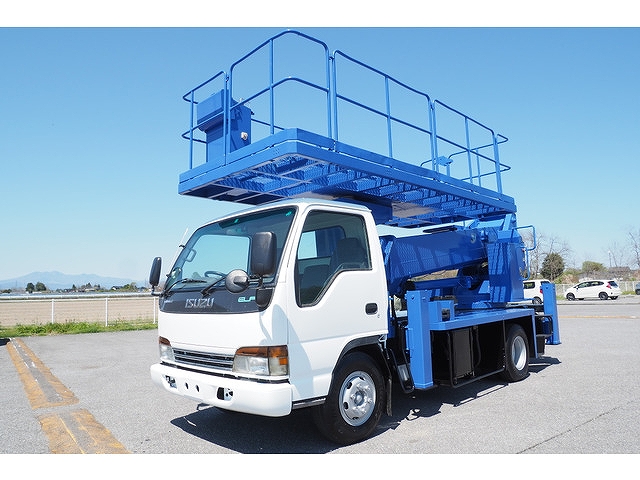 いすゞエルフ高所作業車小型（2t・3t）[写真06]