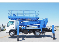 いすゞエルフ高所作業車小型（2t・3t）[写真08]