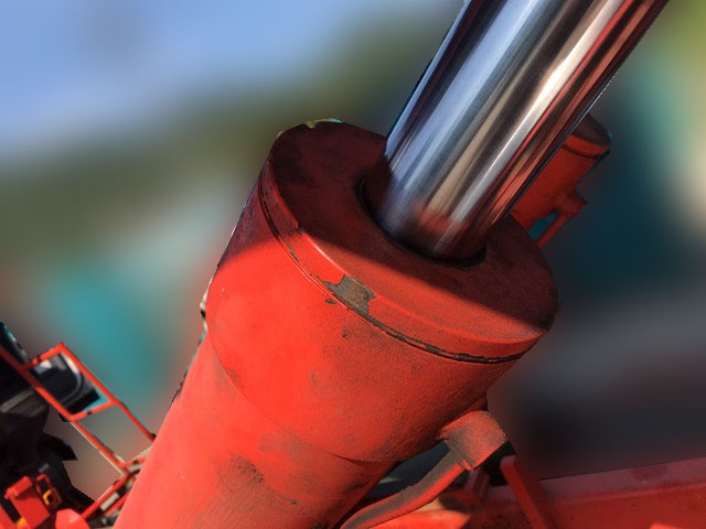 いすゞフォワードアームロール増トン（6t・8t）[写真09]