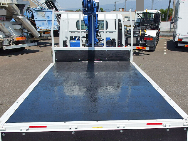 三菱ふそうキャンタークレーン4段小型（2t・3t）[写真11]