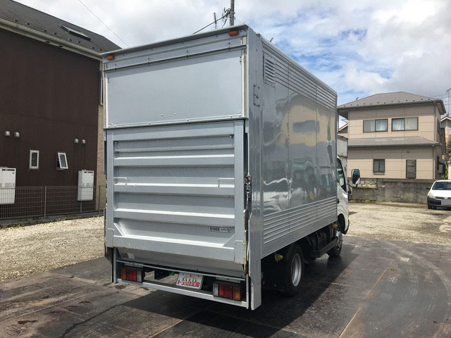 トヨタダイナアルミバン小型（2t・3t）[写真02]