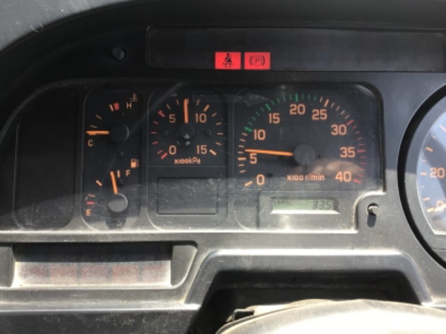 いすゞフォワードセーフティクレーン3段中型（4t）[写真28]