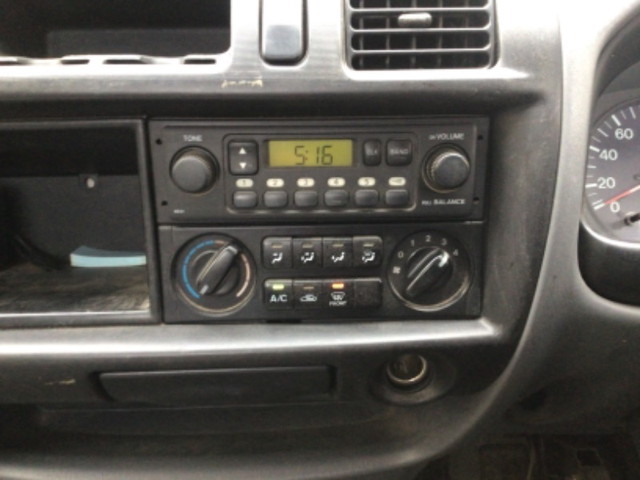 マツダボンゴ平ボディ小型（2t・3t）[写真16]