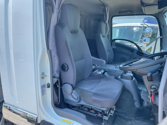 いすゞフォワードアルミブロック増トン（6t・8t）[写真29]