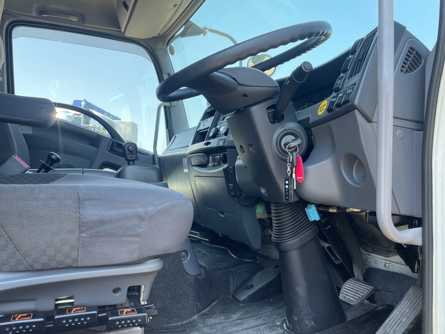 いすゞフォワードアルミブロック増トン（6t・8t）[写真30]