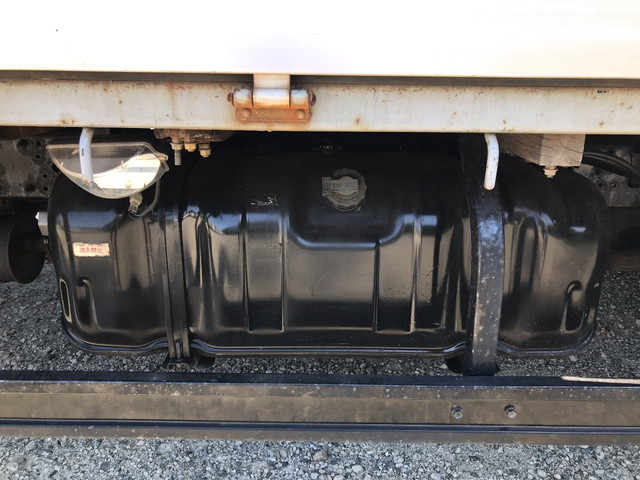 いすゞエルフアルミブロック小型（2t・3t）[写真12]