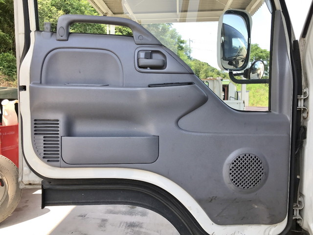 いすゞエルフアルミブロック小型（2t・3t）[写真22]