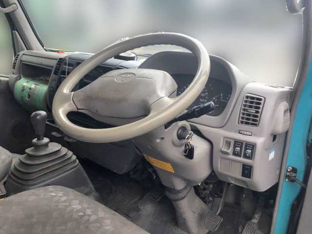 トヨタダイナダブルキャブ（Wキャブ）小型（2t・3t）[写真23]