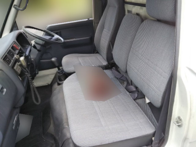 トヨタトヨエースアルミバン小型（2t・3t）[写真18]