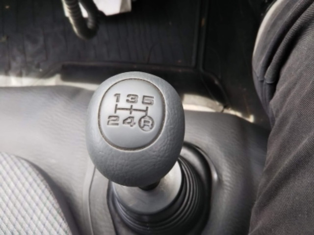 トヨタトヨエースアルミバン小型（2t・3t）[写真24]