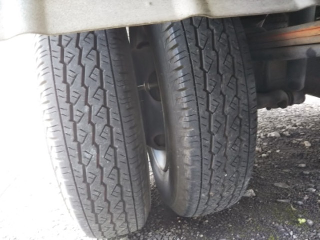 トヨタトヨエースアルミバン小型（2t・3t）[写真09]