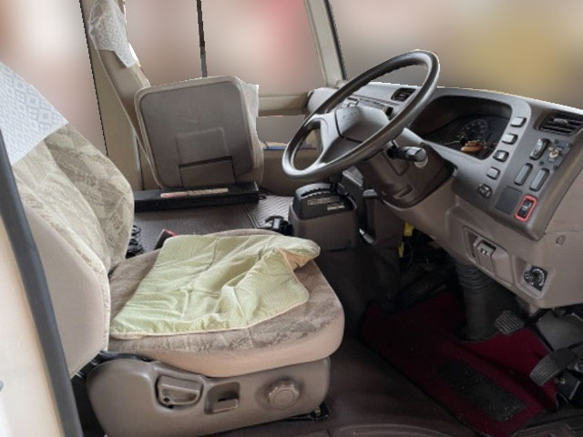 三菱ふそうローザマイクロバス[写真09]