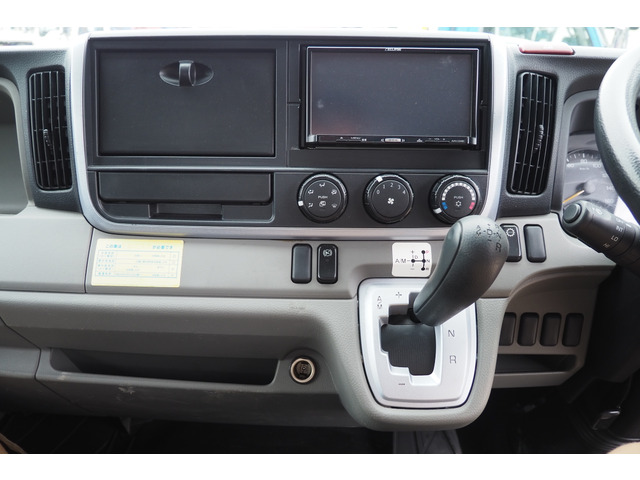 三菱ふそうキャンターセーフティローダー小型（2t・3t）[写真36]