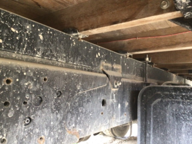 日野レンジャーユニック4段増トン（6t・8t）[写真15]