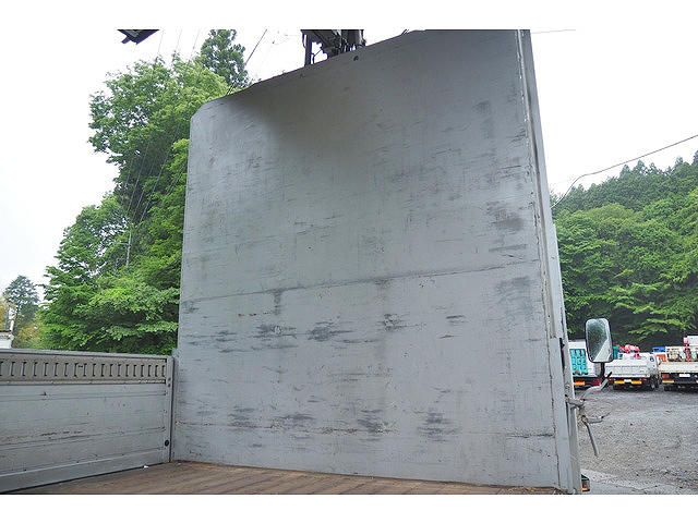 いすゞエルフアルミウイング小型（2t・3t）[写真11]